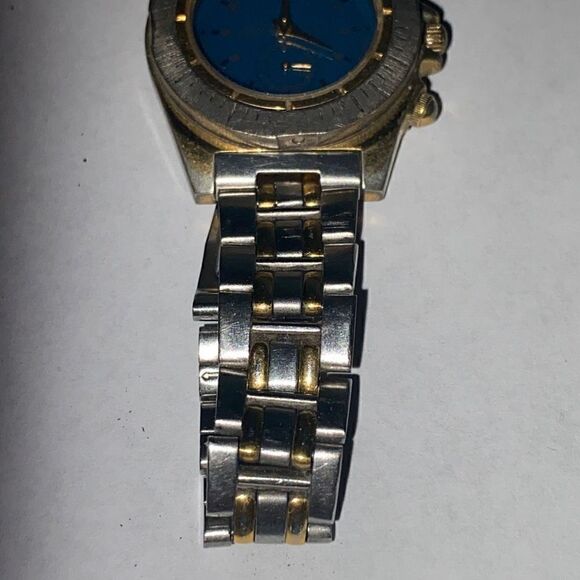 Guess Women's Vintage Silver Gold Two Tone Round Blue Dial Watch - Picture 3 of 10